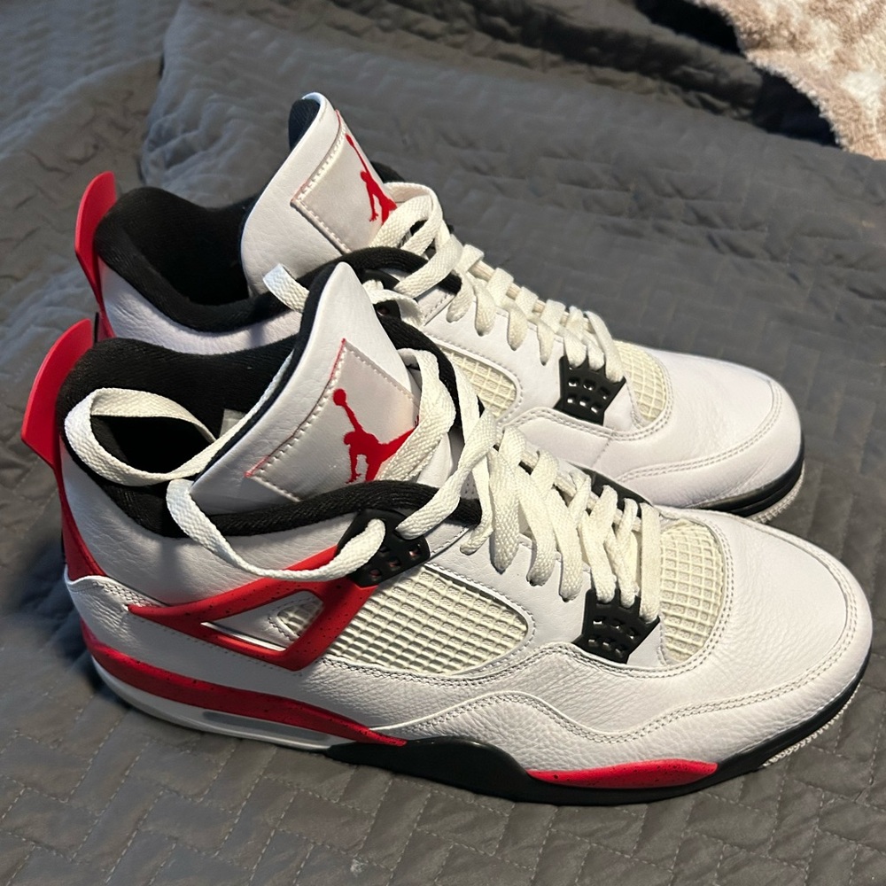 Jordan 4 red cement men’s 11.5